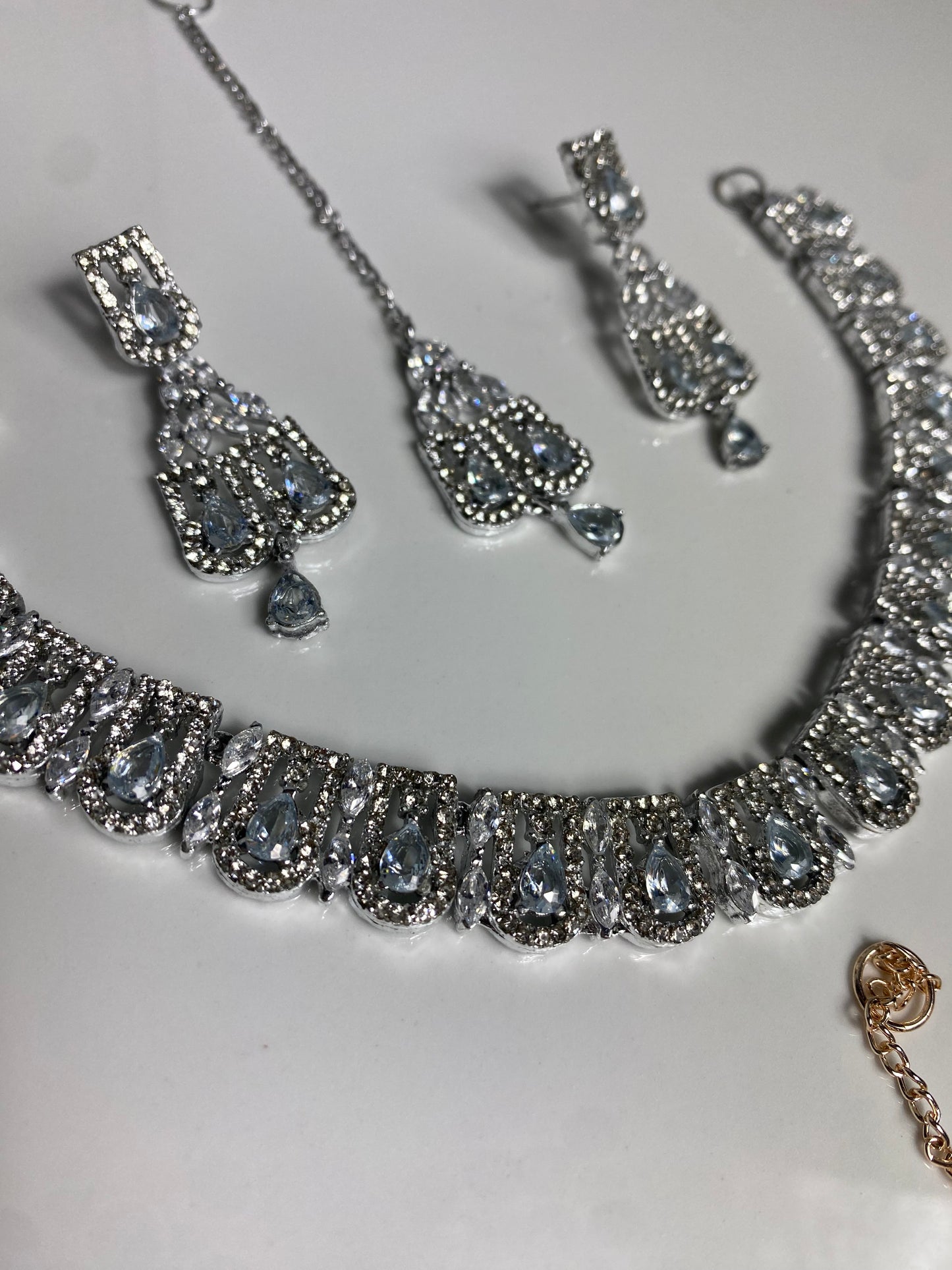 Frost Necklace Set