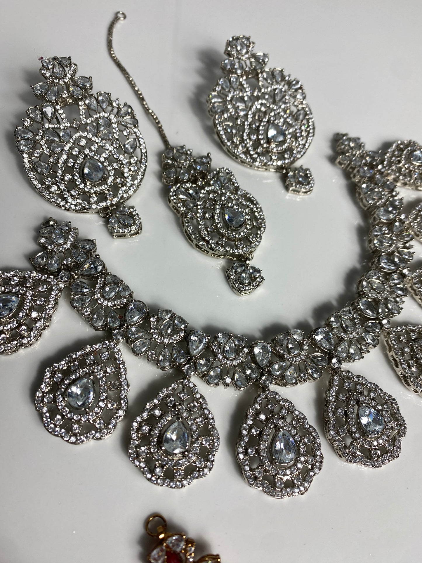 Orla necklace set