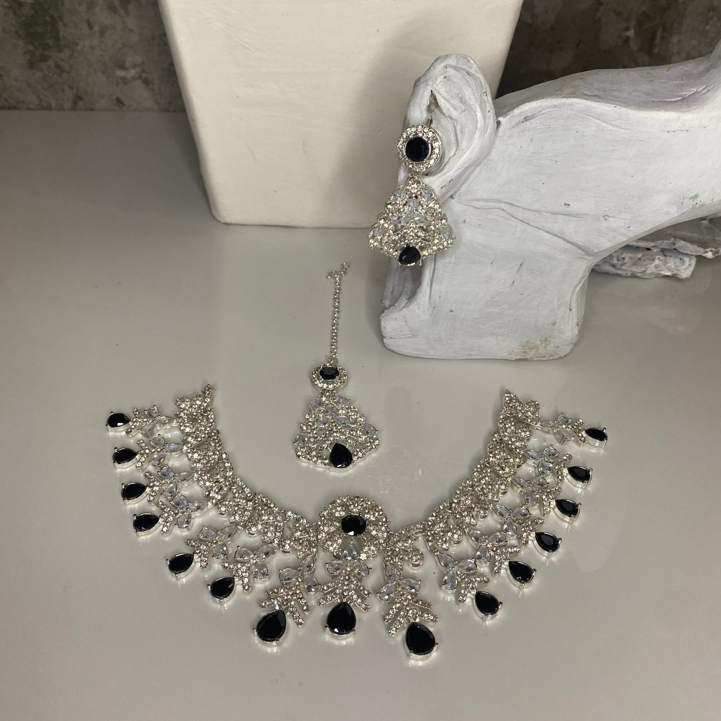 Jasmin Necklace Set